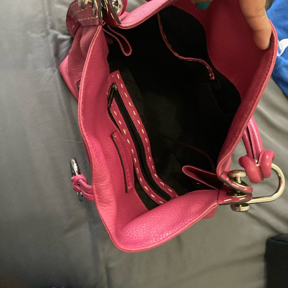 Beautiful, pink purse.